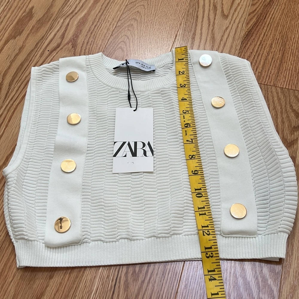 New! Zara medium buttoned knit crop top. - Picture 10 of 13